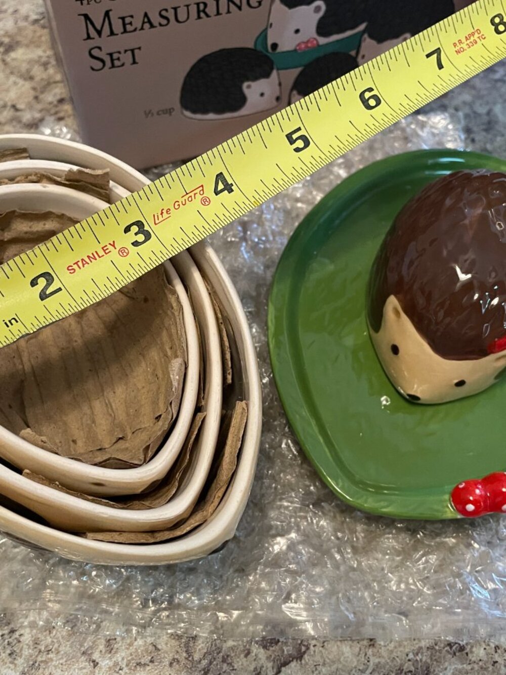 Extremely Rare Mint NIB World Market 4pc Ceramic Hedgehog Measuring Set / Bowls - Picture 7 of 11